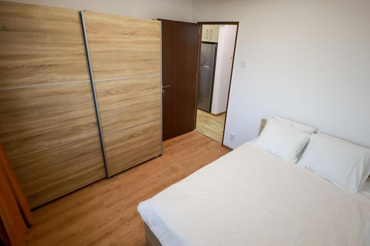 Quickspace Apartment Bucharest Exterior photo